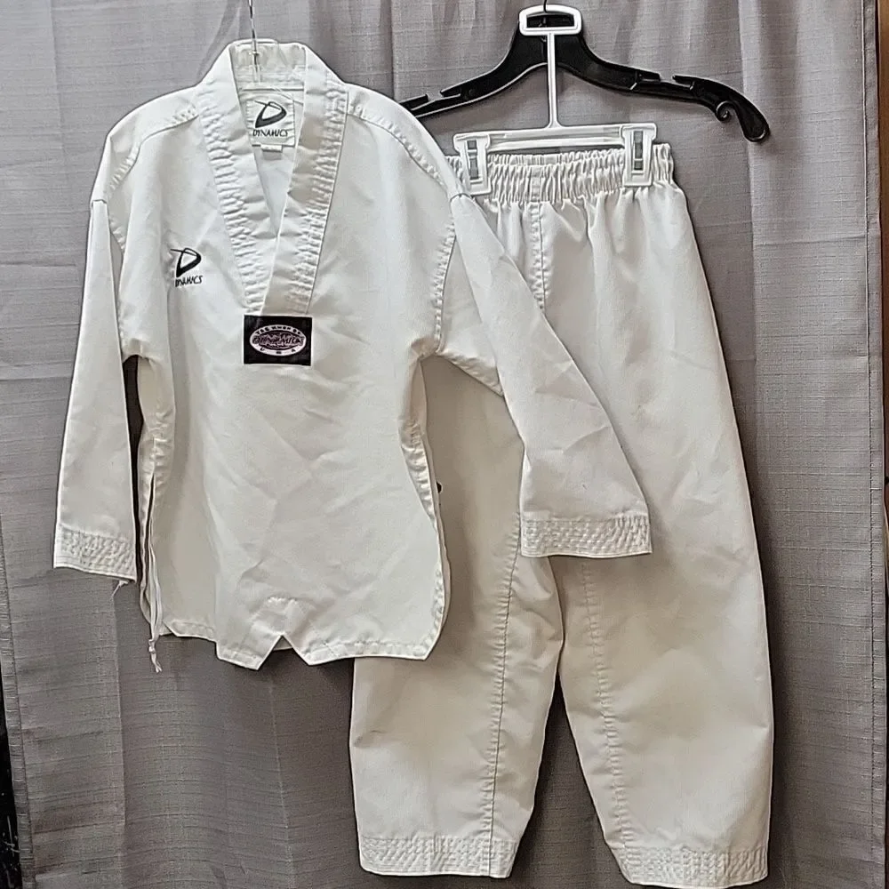 Dynamics Tae Kwon Do childrens outfit sz 00/130‎